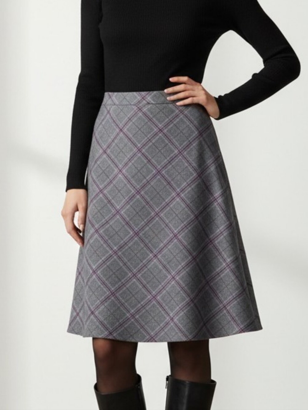 Croft & Barrow Classic A-Line Plaid Skirt / Size: 6 / Good Condition